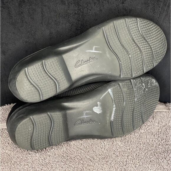 Clark’s Women’s Size 7 Collection Sashlyn Slip On Comfort Shoes Black Mesh Knit - Picture 6 of 7